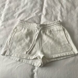 Aritzia Tna Sweatshorts 3'